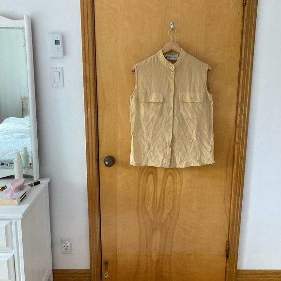 100% silk Peter Nygard sleeveless shirt in pale yellow (pre-owned) - Picture 1 of 5